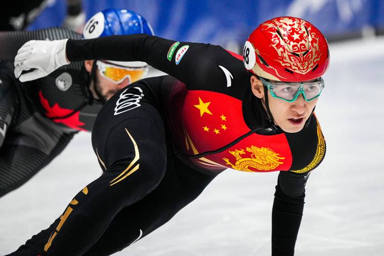 短道速滑世界杯中国名单公布(女子短道速滑100米决赛)