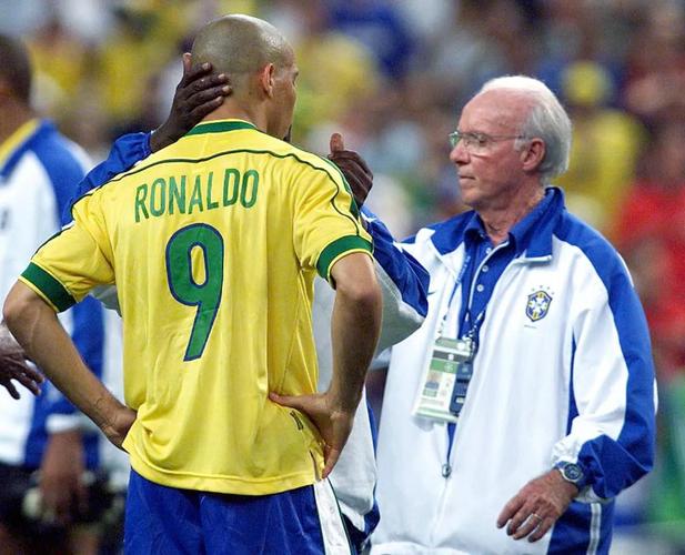 98年世界杯巴西那么强结局还是输,是踢假球吗 (98世界杯决赛巴西队图片)