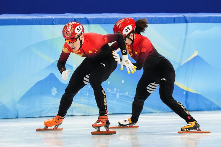 2022冬奥会男女接力最后跟武大靖竞争对手是 (冬奥会接力短道速滑)