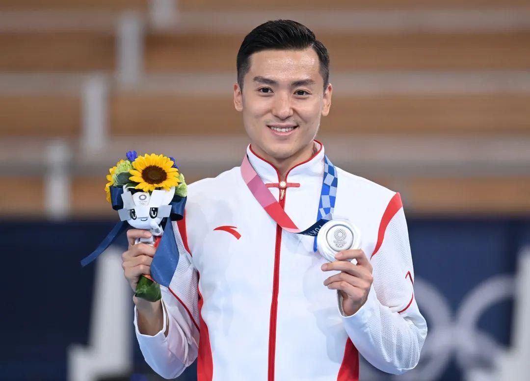 伦敦奥运会中国举重队共拿了哪些项目的奖牌(拿银牌的举重运动员有谁)